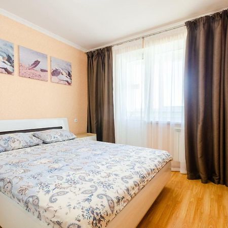 Artal Apartment On Obolonskaya Square 3 基輔 外观 照片