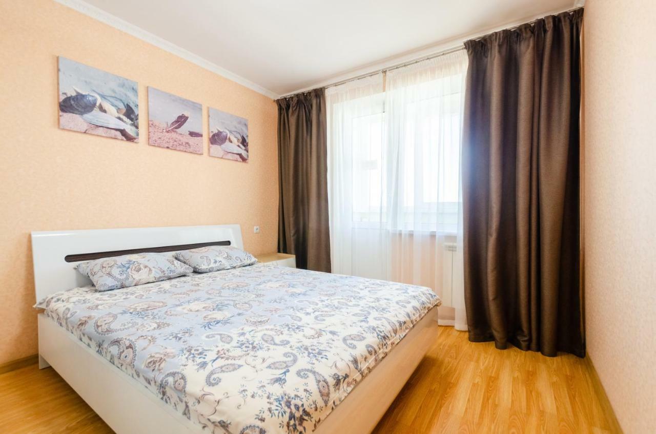 Artal Apartment On Obolonskaya Square 3 基輔 外观 照片