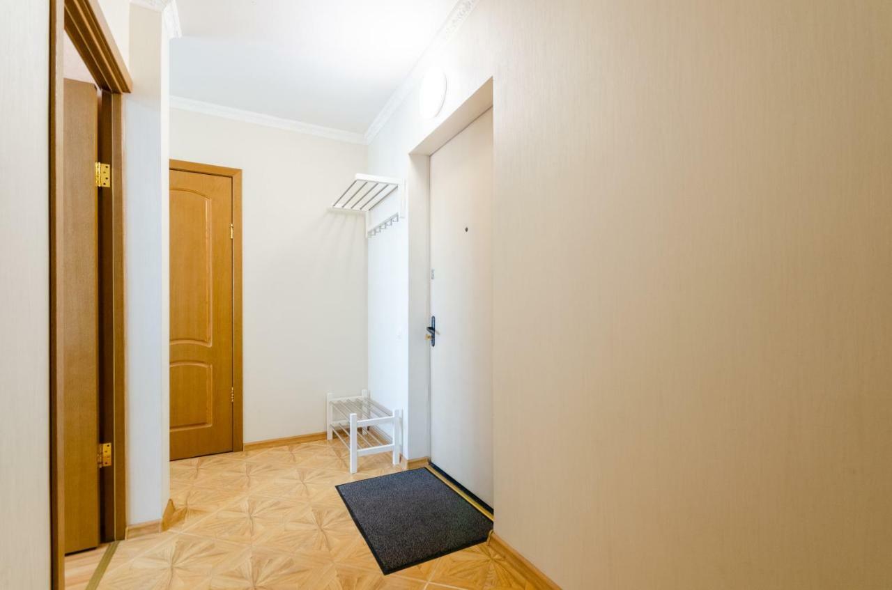 Artal Apartment On Obolonskaya Square 3 基輔 外观 照片